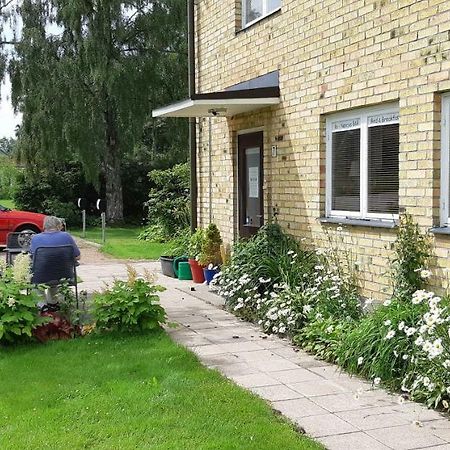 Bo Hos Nancy I Oelme Apartment Kristinehamn Bagian luar foto