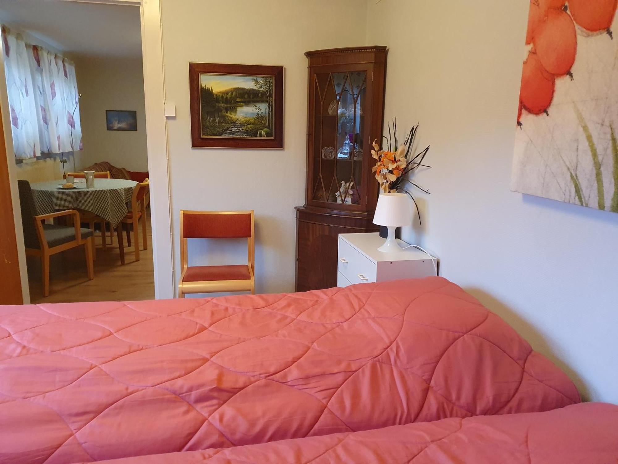 Bo Hos Nancy I Oelme Apartment Kristinehamn Bagian luar foto