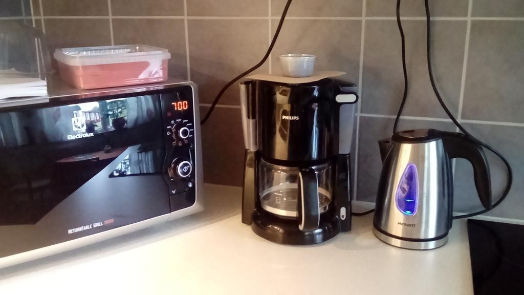 Bo Hos Nancy I Oelme Apartment Kristinehamn Bagian luar foto